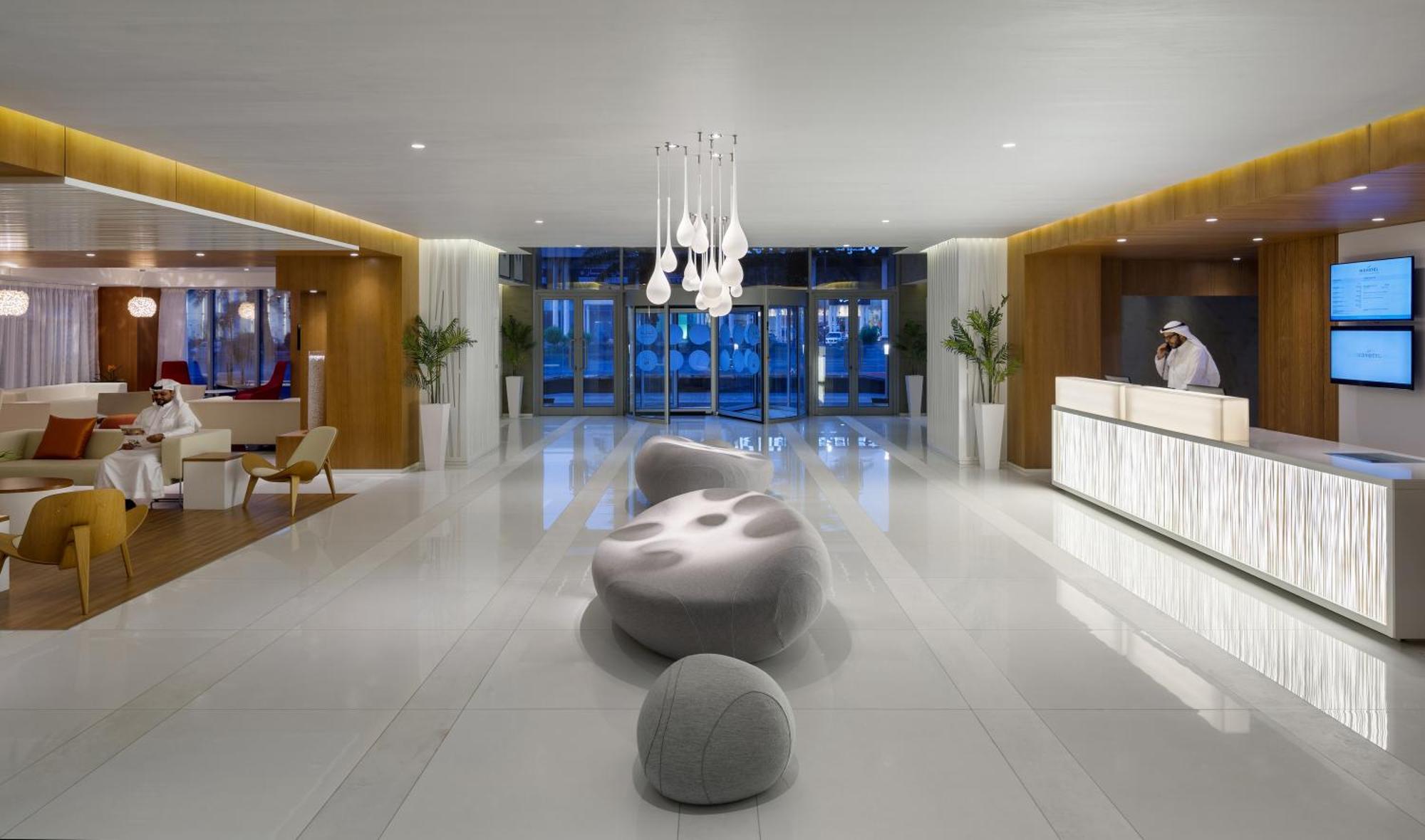 Novotel Jeddah Tahlia Екстериор снимка