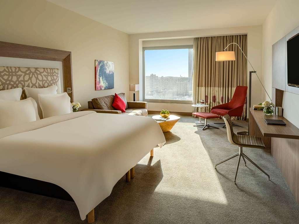 Novotel Jeddah Tahlia Стая снимка