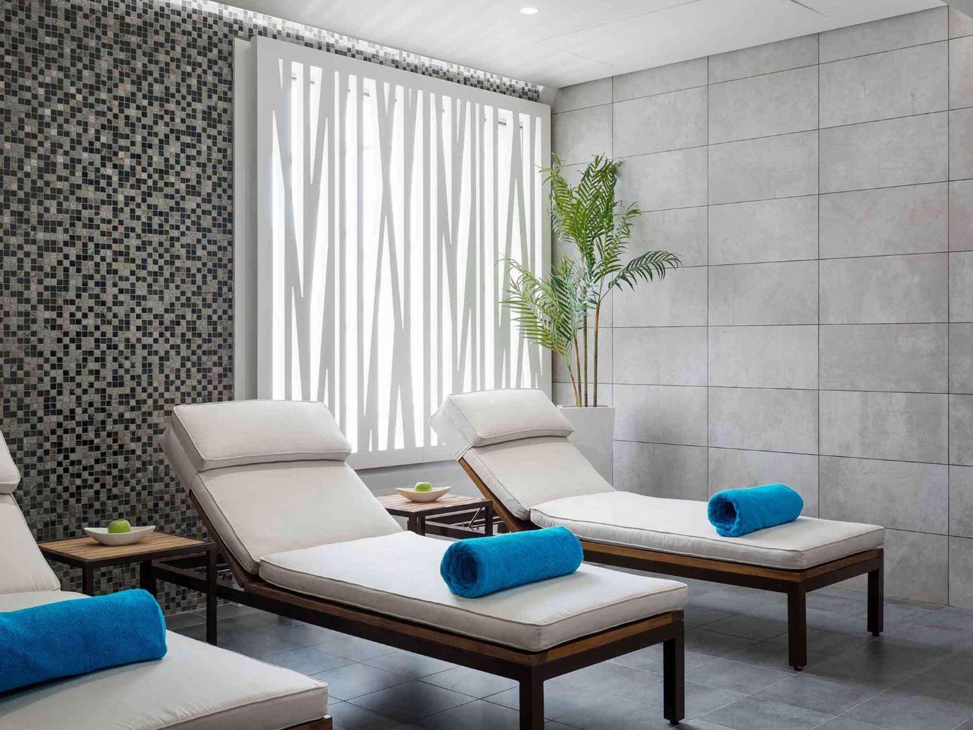 Novotel Jeddah Tahlia Екстериор снимка