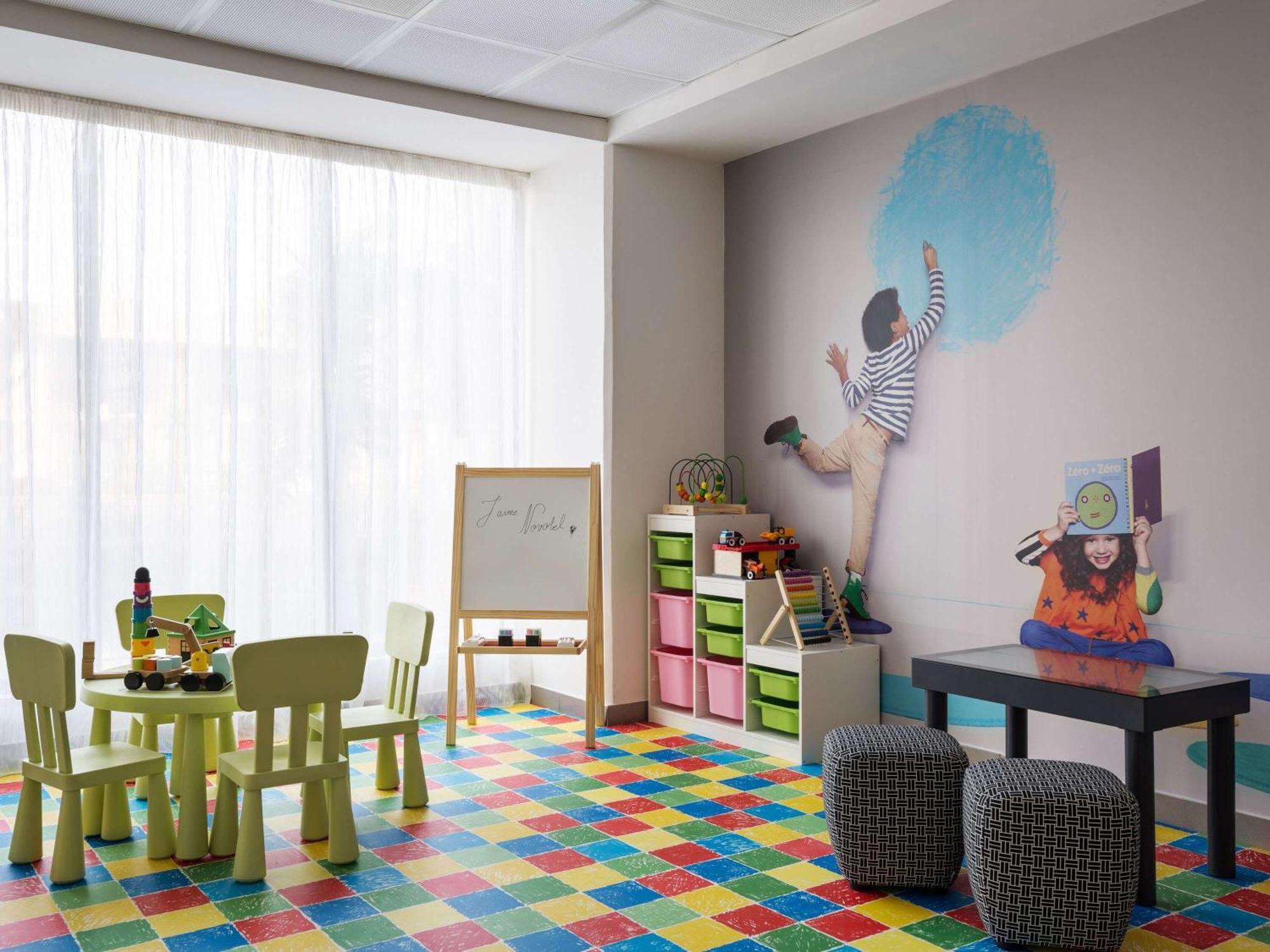 Novotel Jeddah Tahlia Екстериор снимка