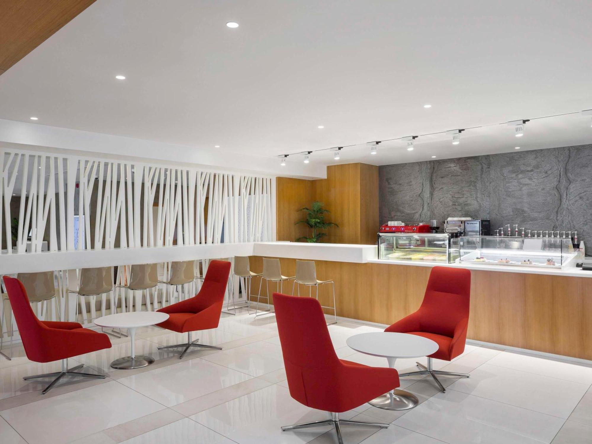 Novotel Jeddah Tahlia Екстериор снимка