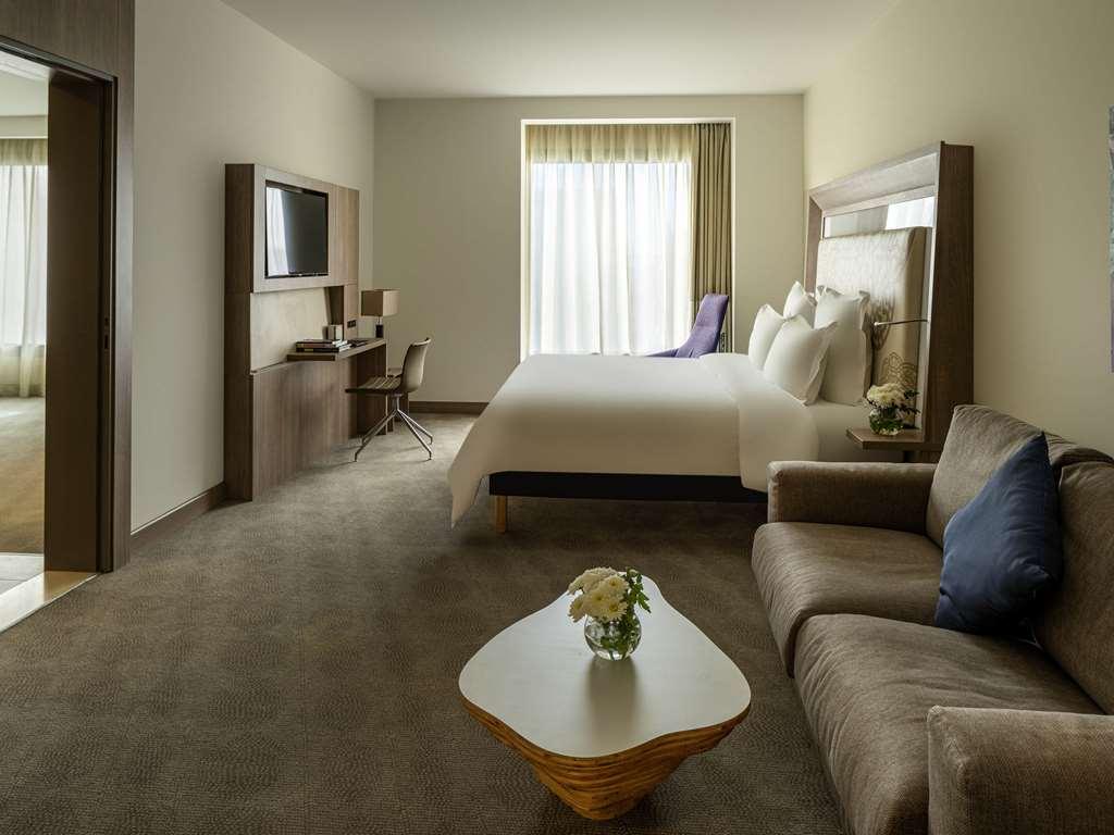 Novotel Jeddah Tahlia Стая снимка
